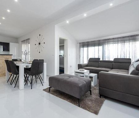 Apartmant Shine Luxury Масленица Экстерьер фото
