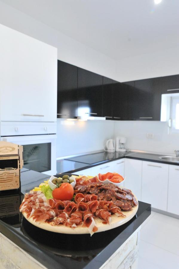 Apartmant Shine Luxury Масленица Экстерьер фото