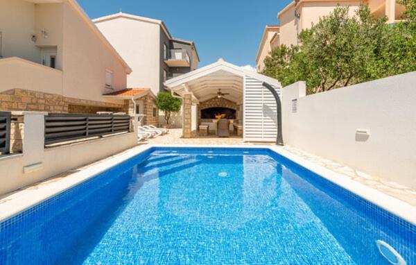 Apartmant Shine Luxury Масленица Экстерьер фото